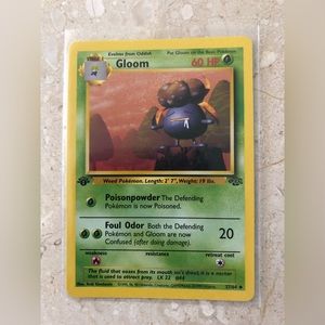 1990’s rare vintage 1st edition gloom Pokémon card 37/64
